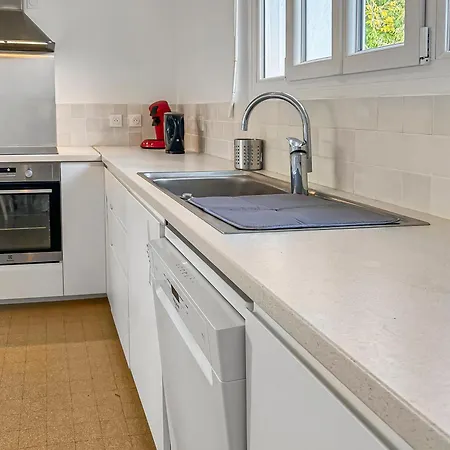 à 5 Min Des Plages, Jardin Privé Appartement Royan